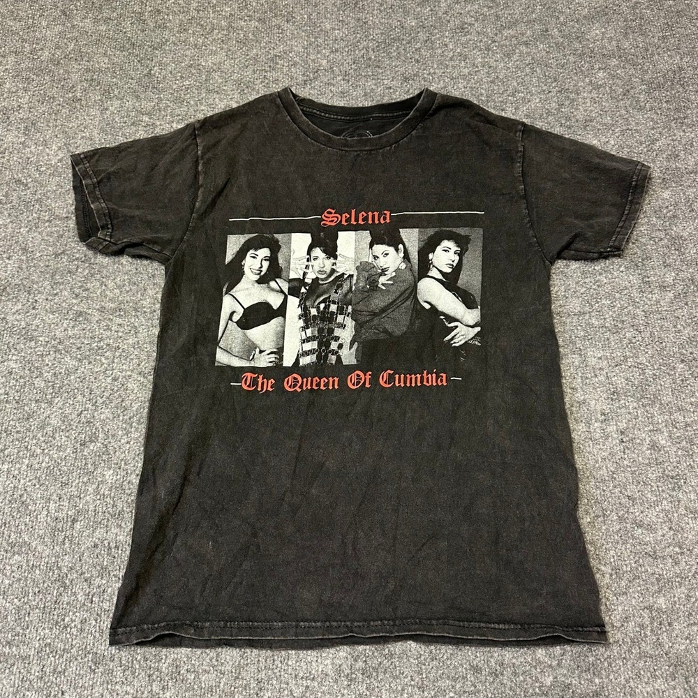Selena T-Shirt Womens Size S Black Queen of Cumbia Graphic Faded Wash Cotton Tee